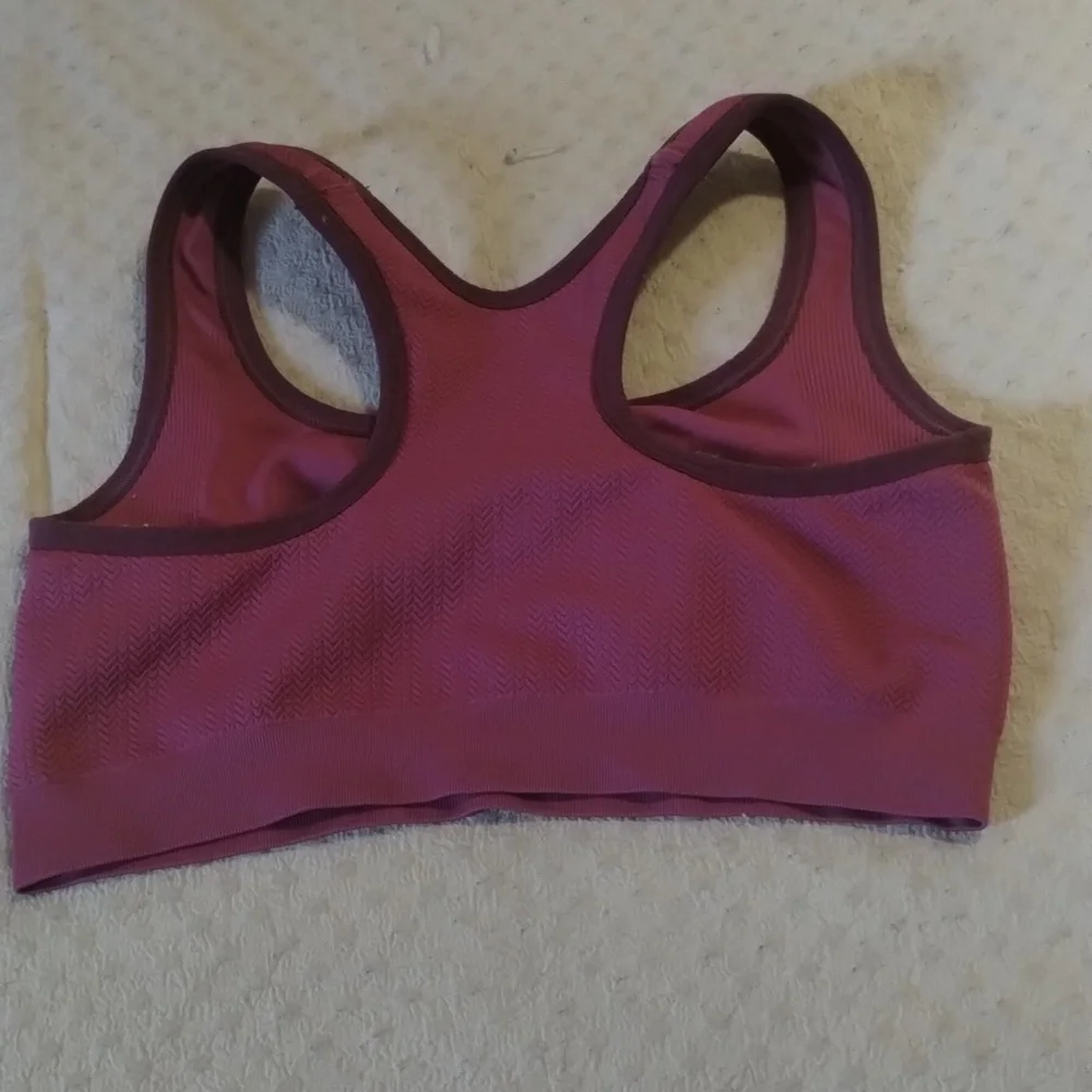 Patagonia purple sports bra - Picture 5 of 8